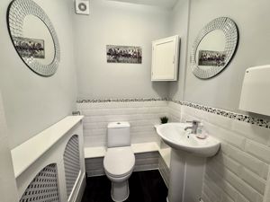 Photo 11- click for photo gallery